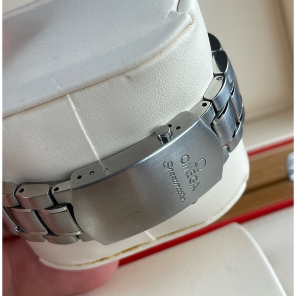 ✨Men’s Omega Speedmaster
DATE / DAY‑DATE AUTOMATIC
CHRONOGRAPH 40 MM - Picture 9 of 16